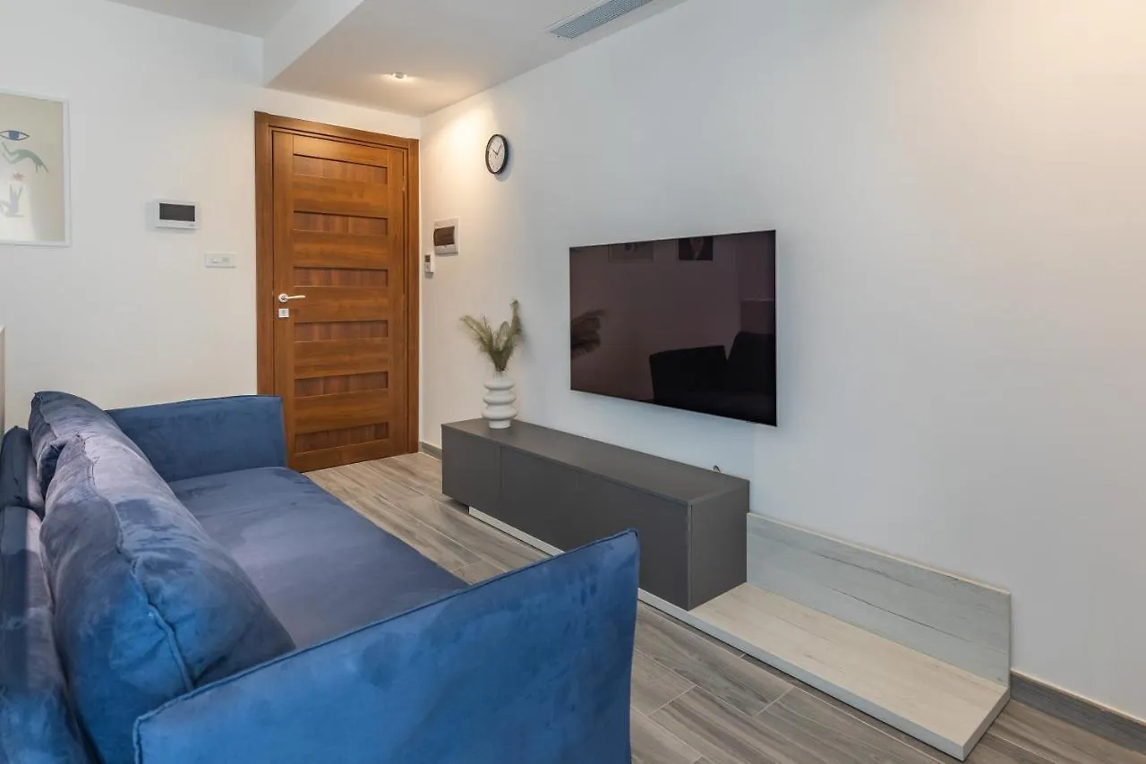 Luxury Property In Gzira Just Minutes Away From The Seafront And Restaurants 0*,