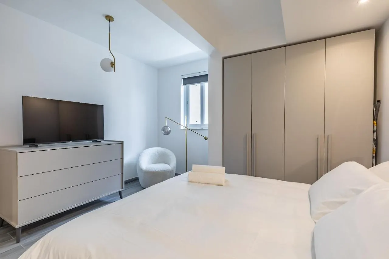 Luxury Property In Gzira Just Minutes Away From The Seafront And Restaurants
